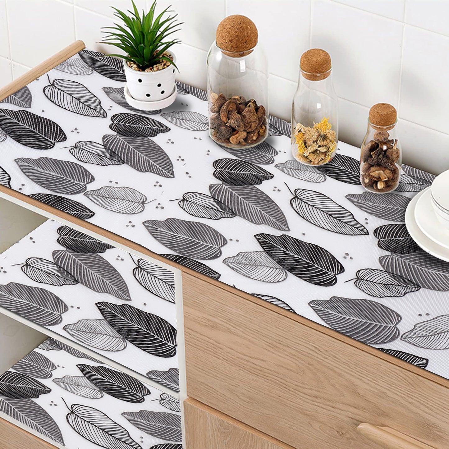 45cm x 5m Multipurpose Waterproof Big Leaf Anti-Slip Shelf Liner Mat